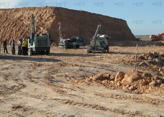 30m Diepte Hydraulische Crawler Drilling Rig DTH Boormachine