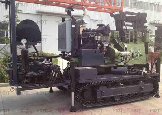 200kN Max Pull Down Force Vertical-het Gewicht 0-100m/Min Hoisting Speed van de Boringsinstallatie 25t